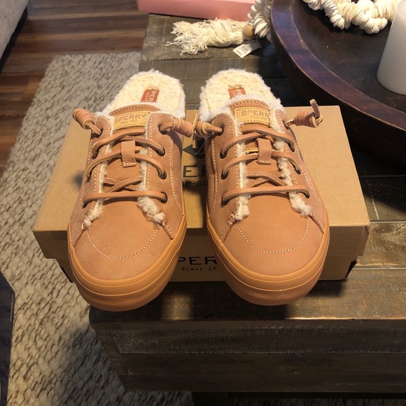 Sperry Women Size 7 Tan Slip-On Shoes - Picture 2 of 5